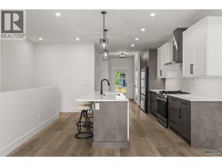 2835 Canyon Crest Drive Unit# 2. West Kelowna, British Columbia