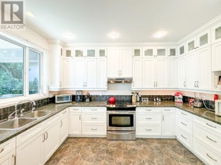 8503 Kingfisher Drive. Osoyoos, British Columbia