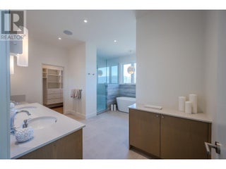 17579 Sanborn Street. Summerland, British Columbia