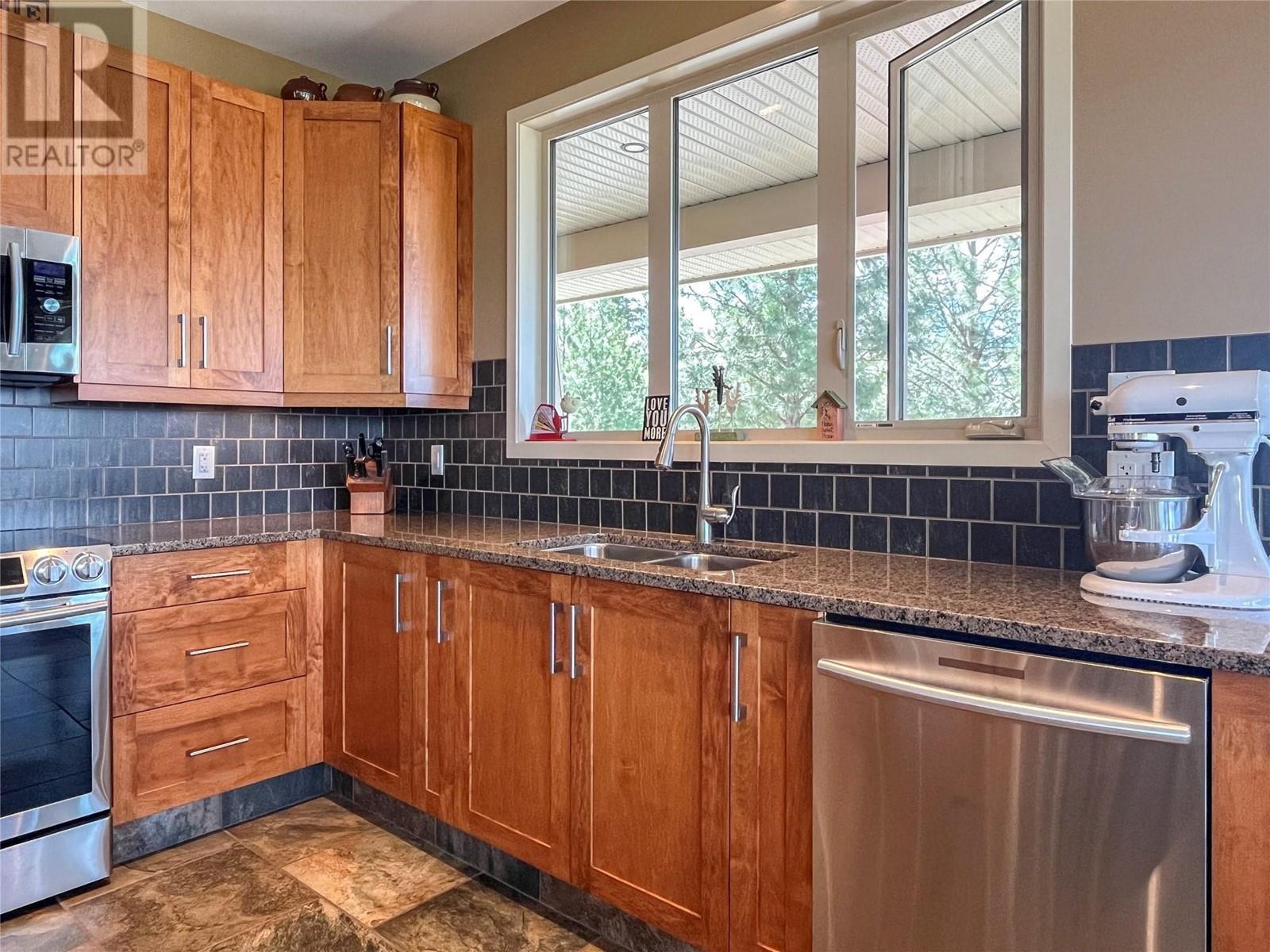 100 Maguire Place. Osoyoos, British Columbia