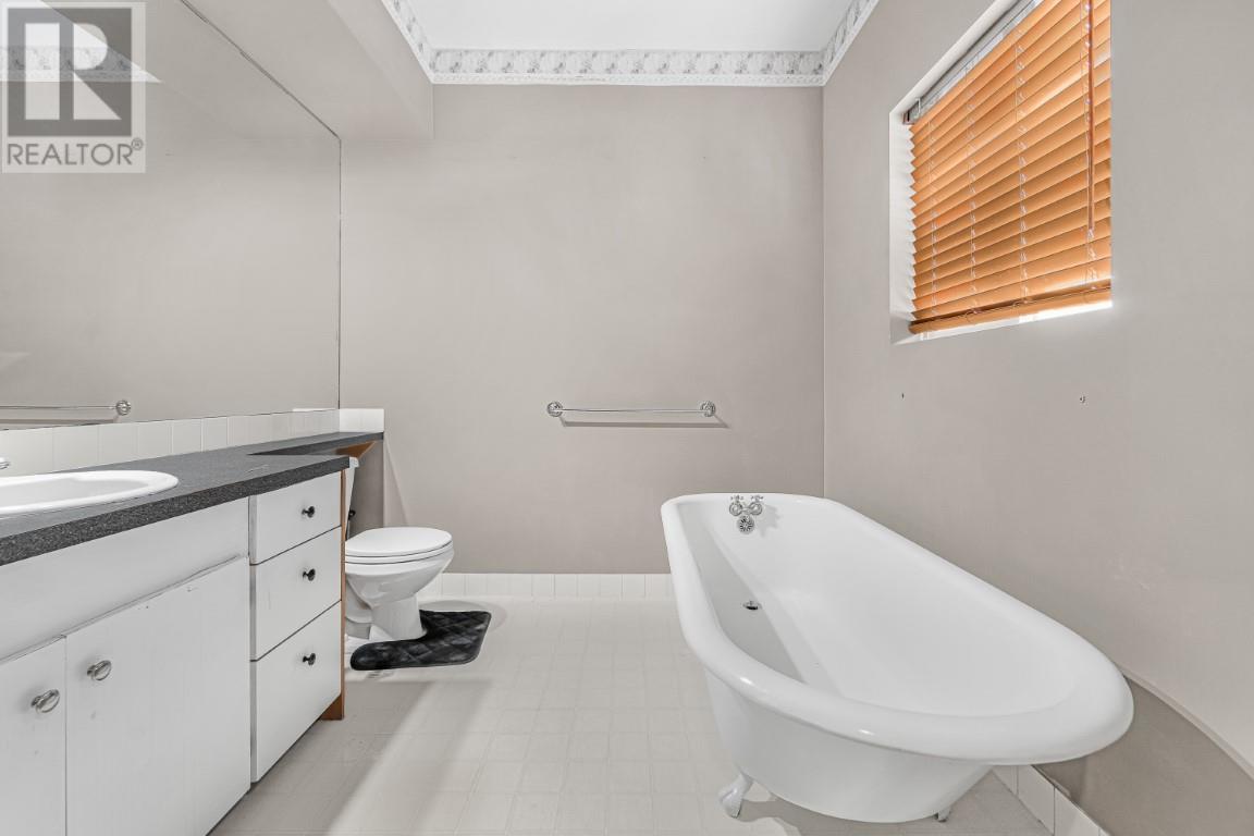 148 Southview Court. Kelowna, British Columbia