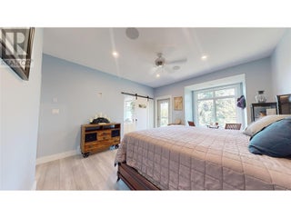 2526 Waverly Drive. Blind Bay, British Columbia