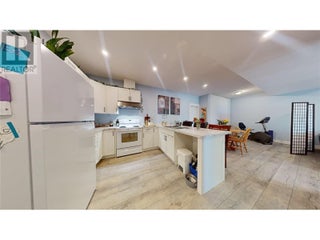 2526 Waverly Drive. Blind Bay, British Columbia