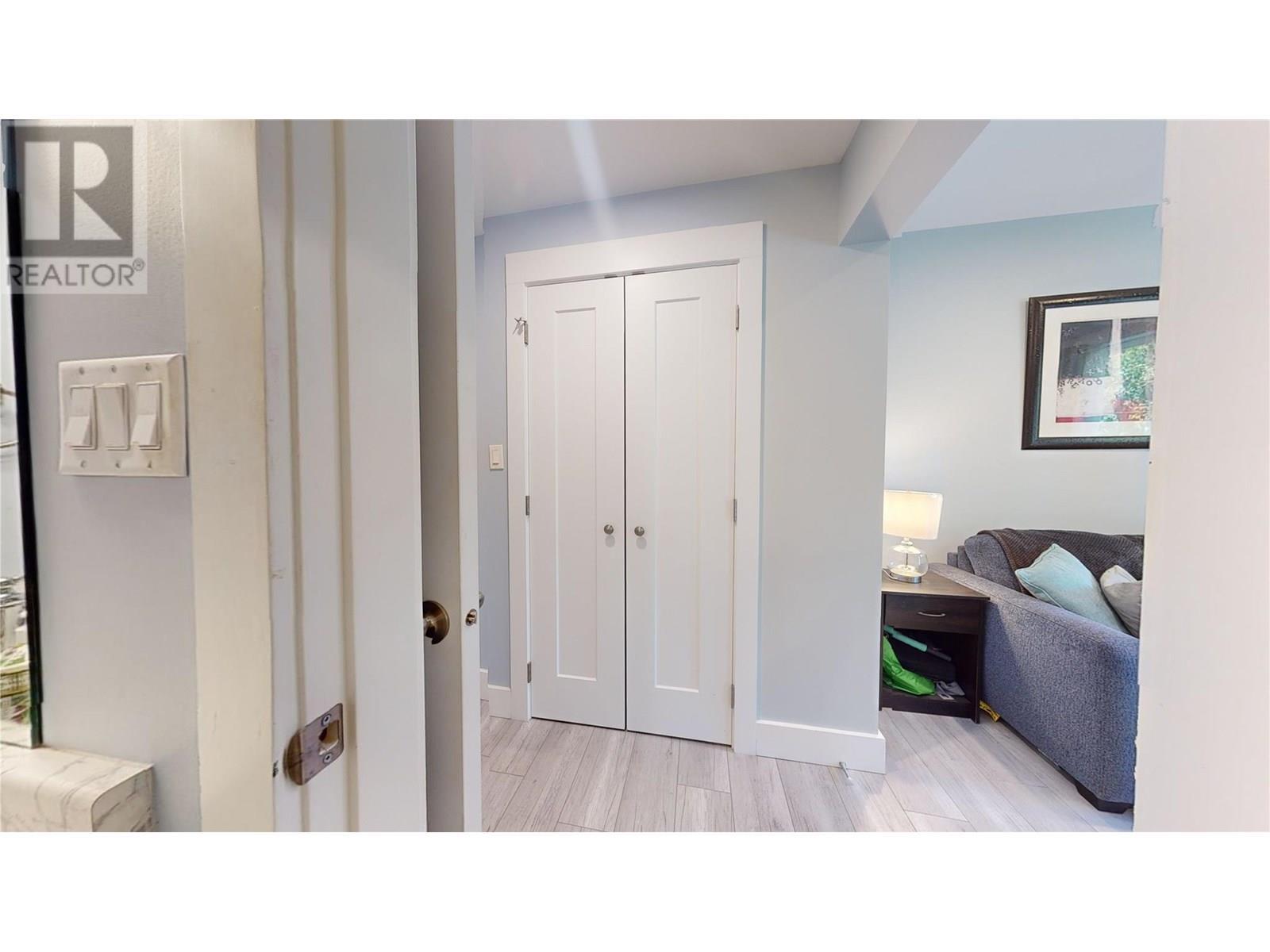 2526 Waverly Drive. Blind Bay, British Columbia