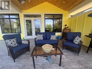 2526 Waverly Drive. Blind Bay, British Columbia