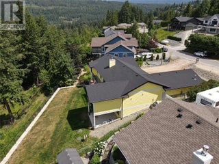 2526 Waverly Drive. Blind Bay, British Columbia