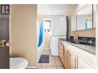 1255 Thompson Road. Kelowna, British Columbia