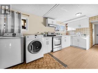 1255 Thompson Road. Kelowna, British Columbia