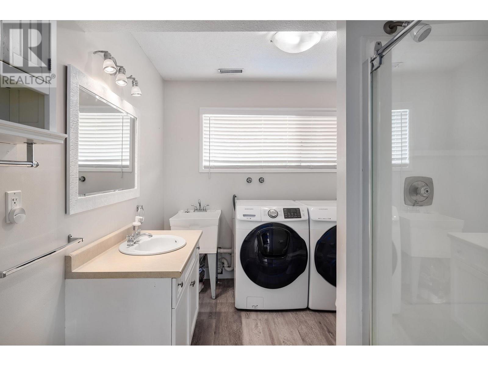 2571 Pineridge Place. West Kelowna, British Columbia