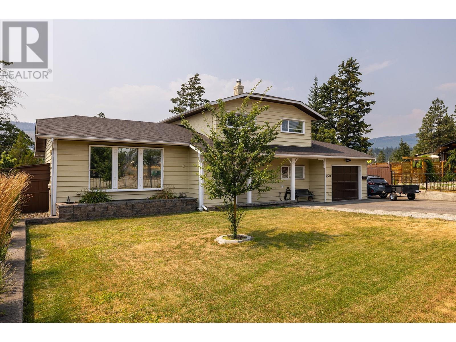 2571 Pineridge Place. West Kelowna, British Columbia