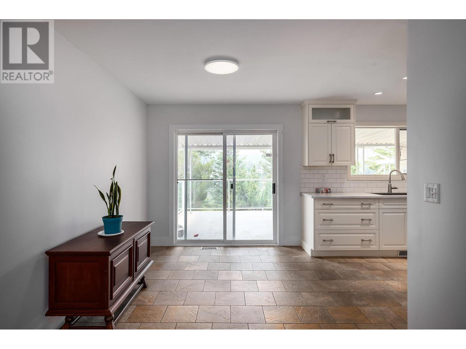 2571 Pineridge Place. West Kelowna, British Columbia