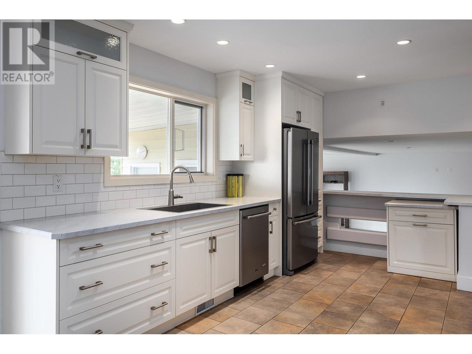 2571 Pineridge Place. West Kelowna, British Columbia