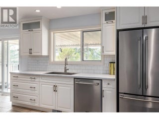 2571 Pineridge Place. West Kelowna, British Columbia