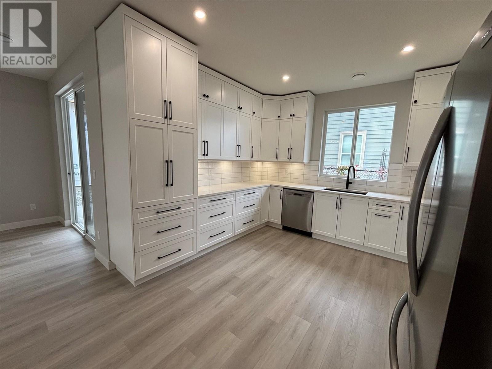 574 Meadowlark Avenue. Vernon, British Columbia