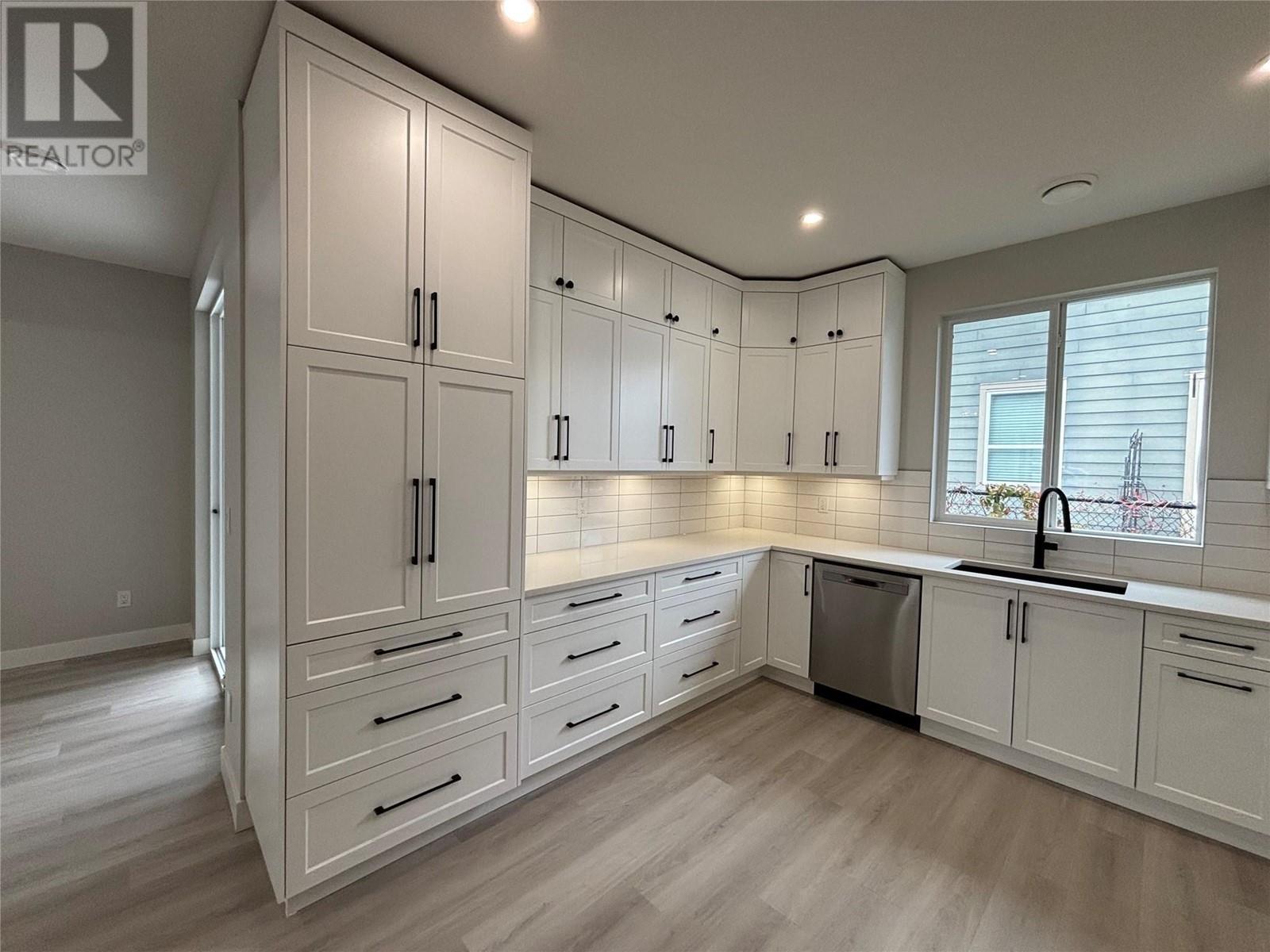 574 Meadowlark Avenue. Vernon, British Columbia