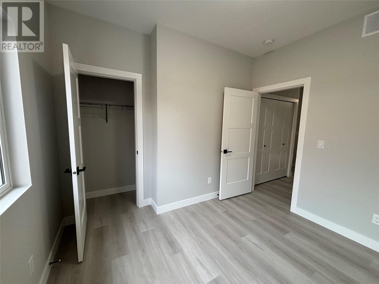 574 Meadowlark Avenue. Vernon, British Columbia