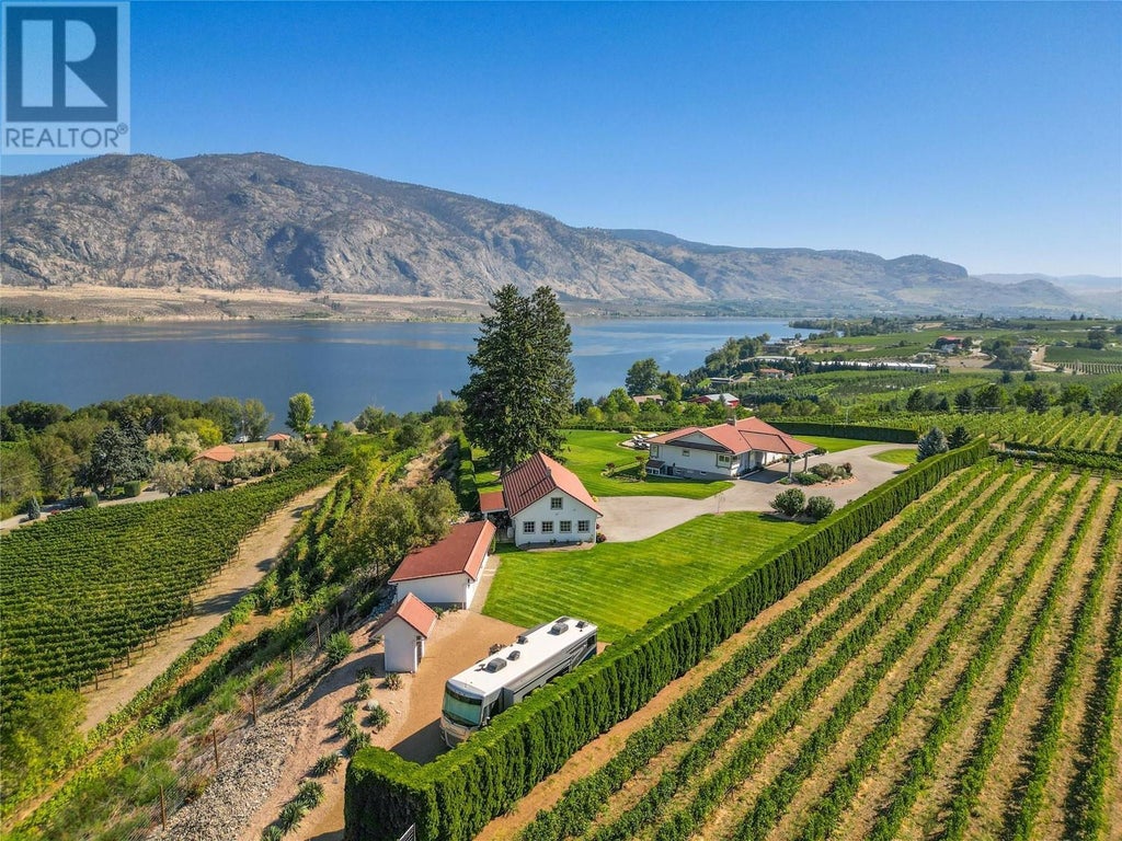 13817 97 Highway, Osoyoos