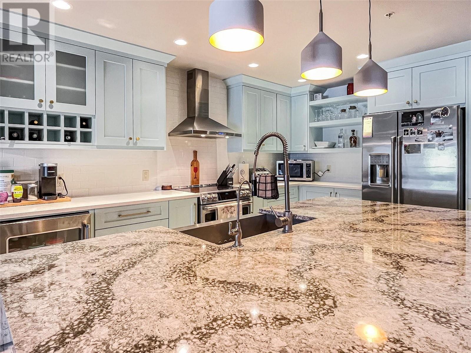 2418 Lakeshore Drive Unit# 302. Osoyoos, British Columbia