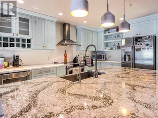 2418 Lakeshore Drive Unit# 302. Osoyoos, British Columbia