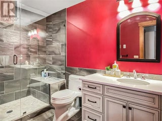 2418 Lakeshore Drive Unit# 302. Osoyoos, British Columbia