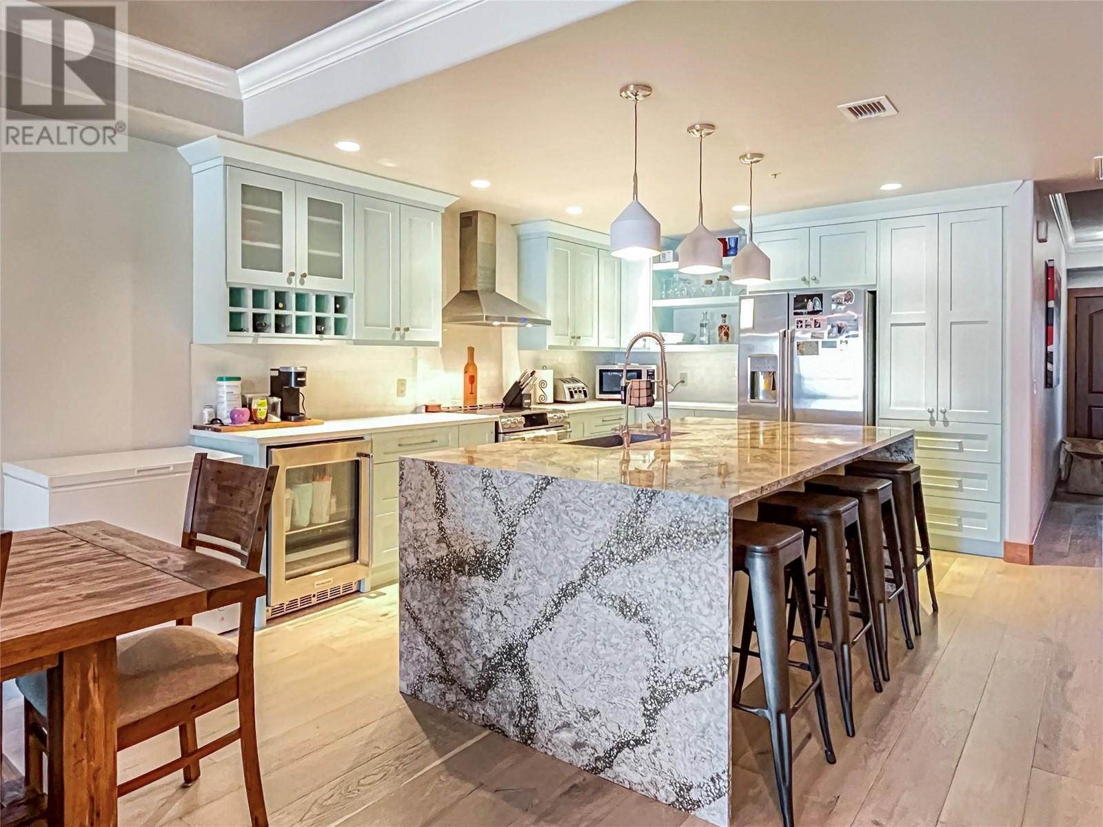 2418 Lakeshore Drive Unit# 302. Osoyoos, British Columbia