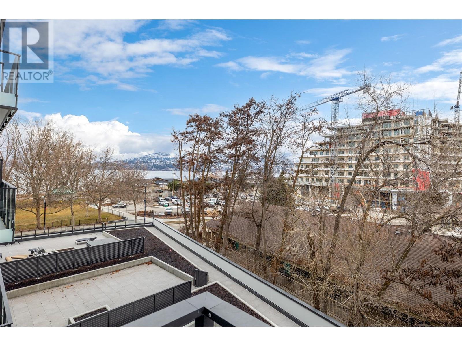 3389 Lakeshore Road Unit# 403. Kelowna, British Columbia
