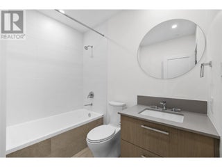 3389 Lakeshore Road Unit# 403. Kelowna, British Columbia