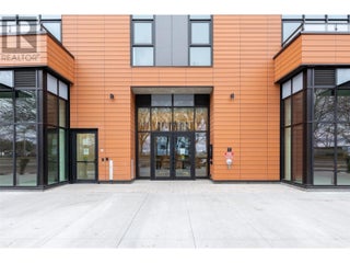 3389 Lakeshore Road Unit# 403. Kelowna, British Columbia