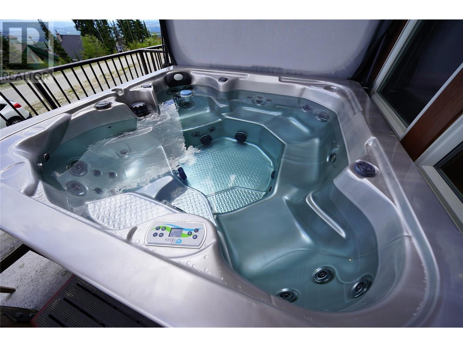 255 Raven Ridge Road Unit# 3. Big White, British Columbia