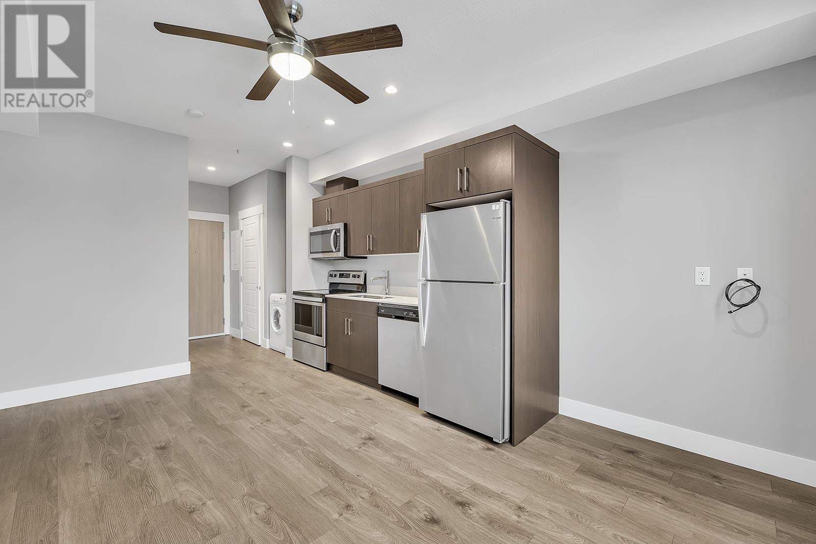 925 Leon Avenue Unit# 302. Kelowna, British Columbia