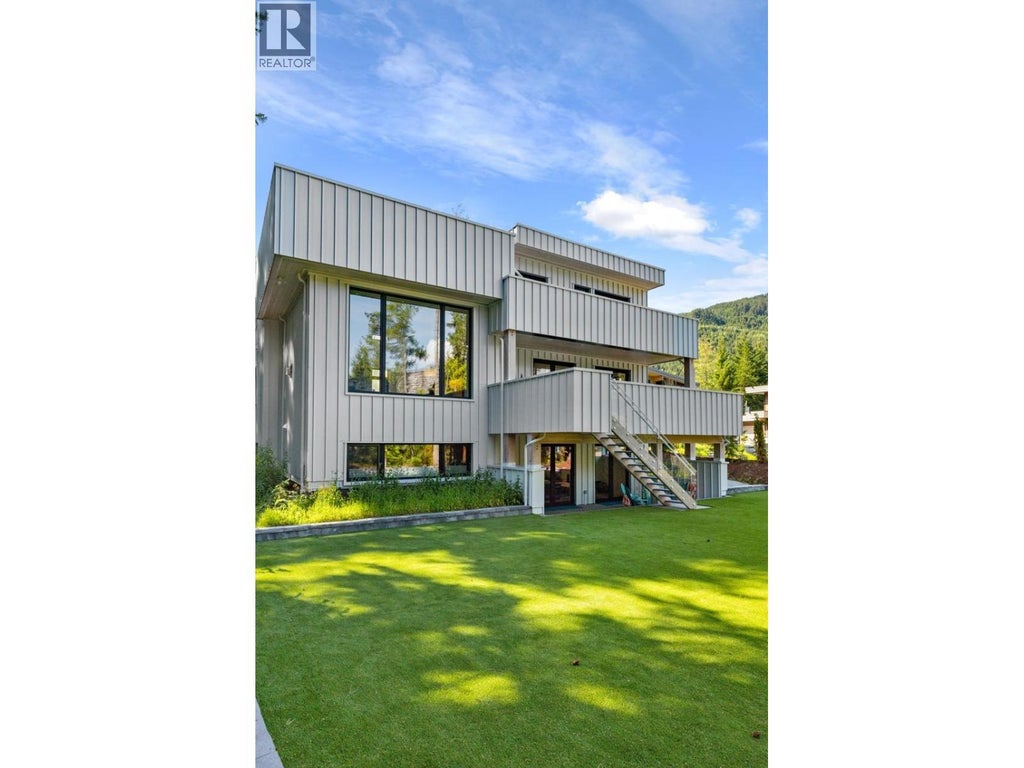 8328 Needles Drive, Whistler