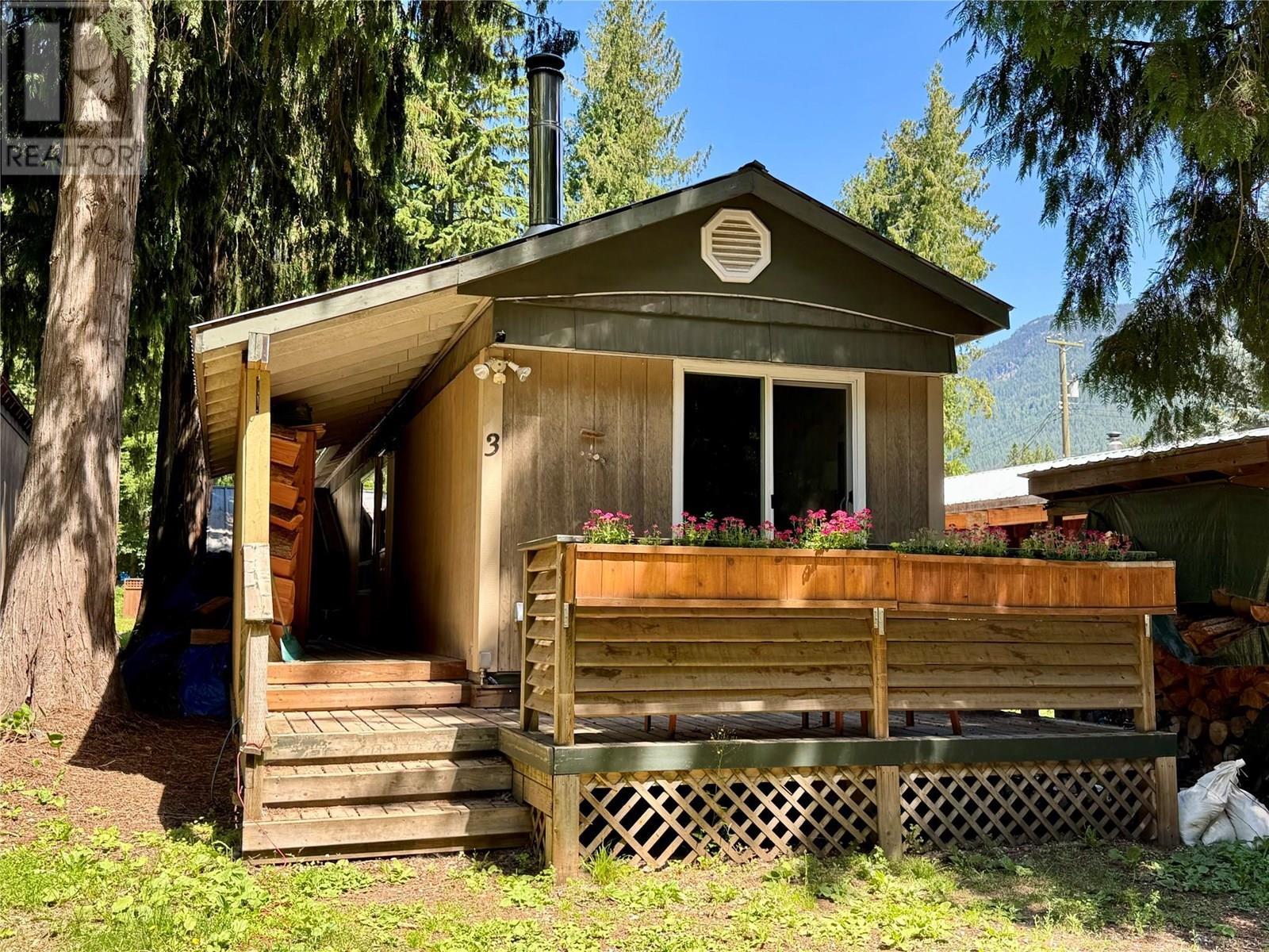 1079 Lundell Road Unit# 3. Revelstoke, British Columbia