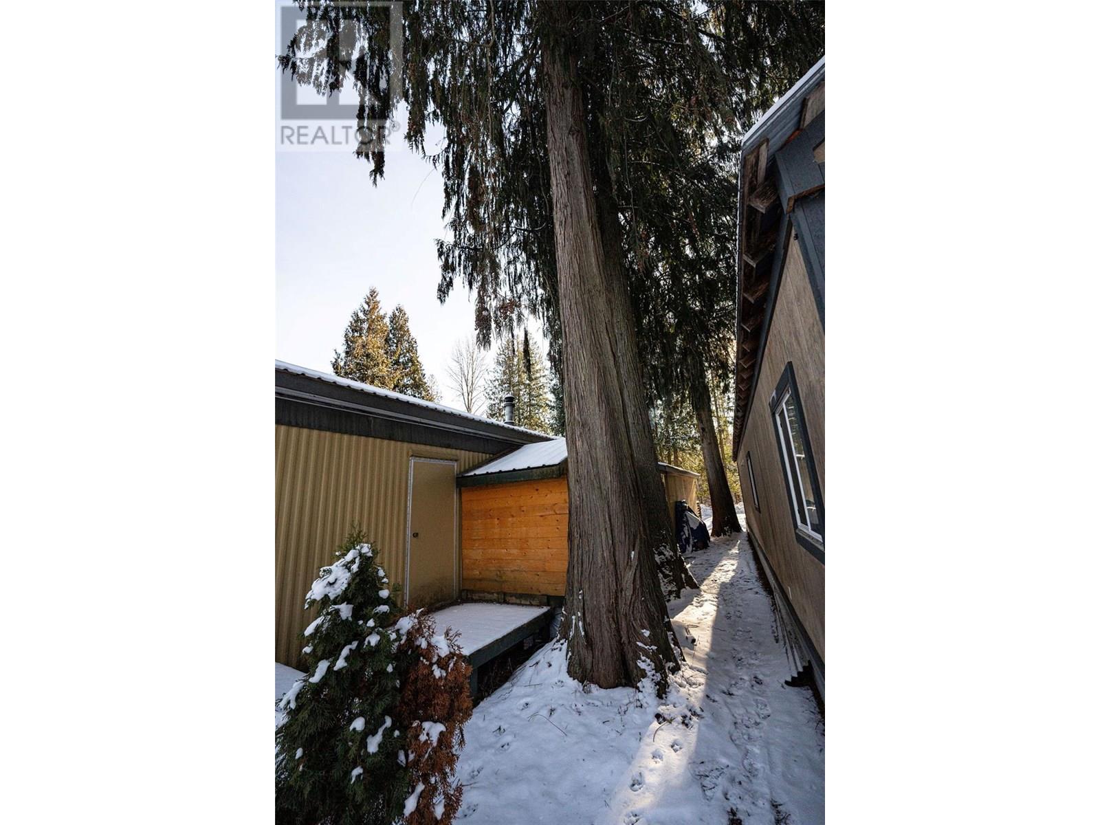 1079 Lundell Road Unit# 3. Revelstoke, British Columbia