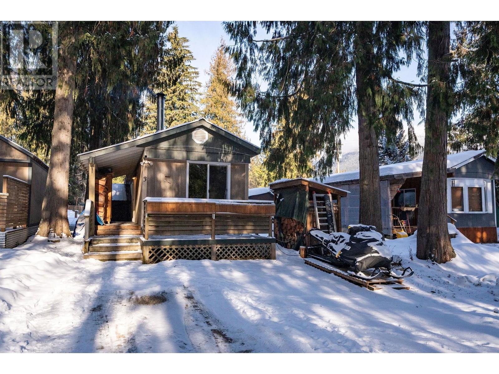 1079 Lundell Road Unit# 3. Revelstoke, British Columbia