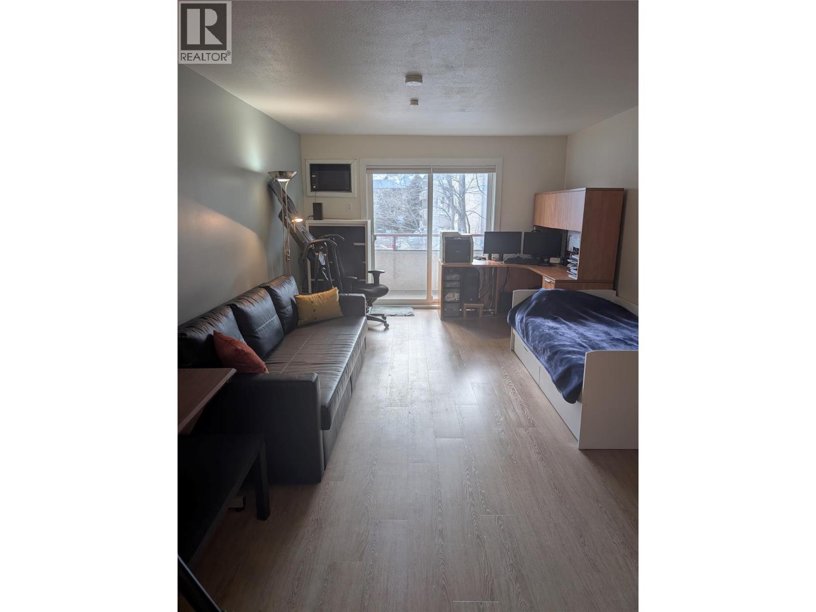 993 Klo Road Unit# 203. Kelowna, British Columbia