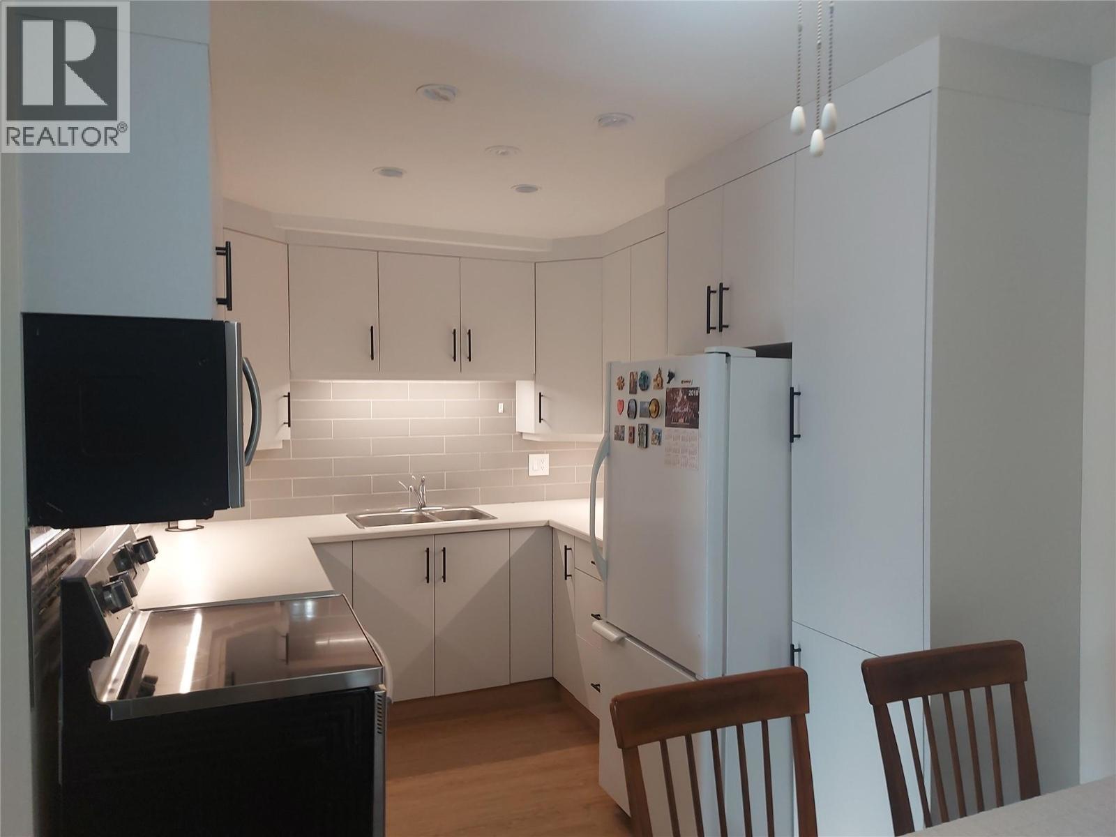 993 Klo Road Unit# 203. Kelowna, British Columbia