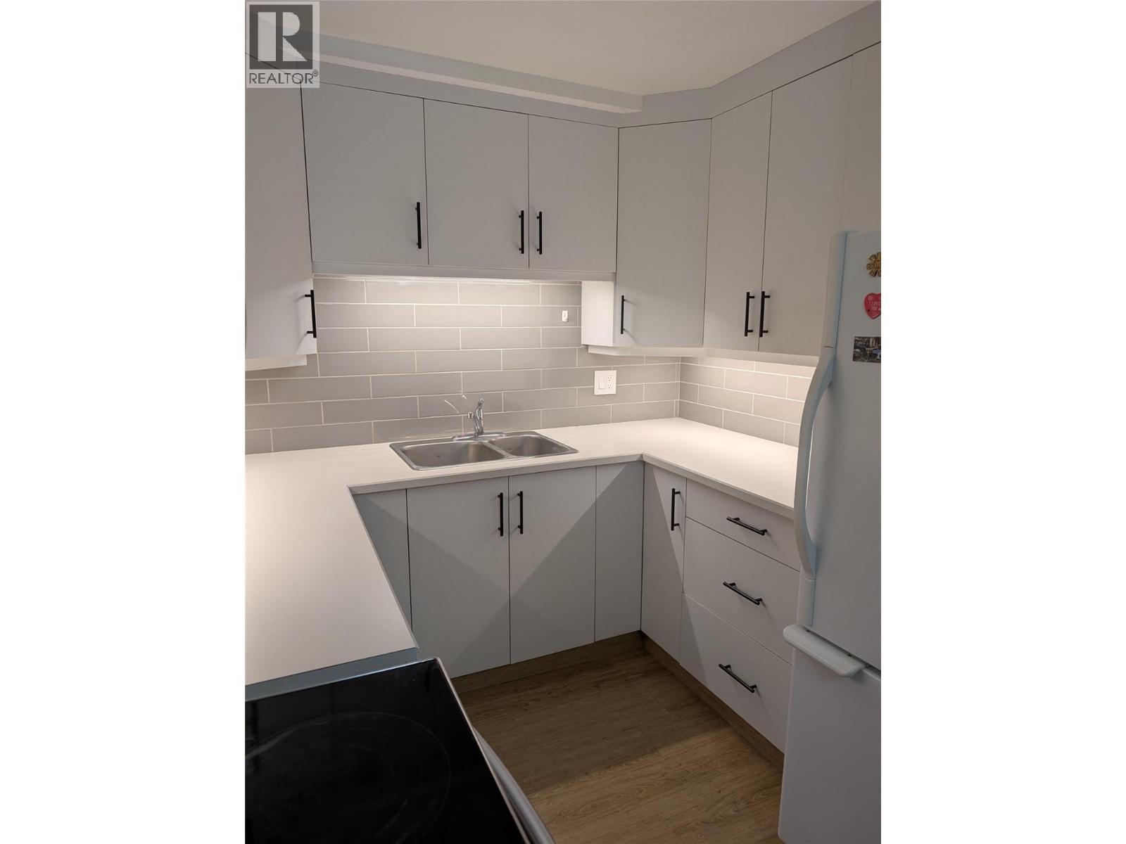 993 Klo Road Unit# 203. Kelowna, British Columbia