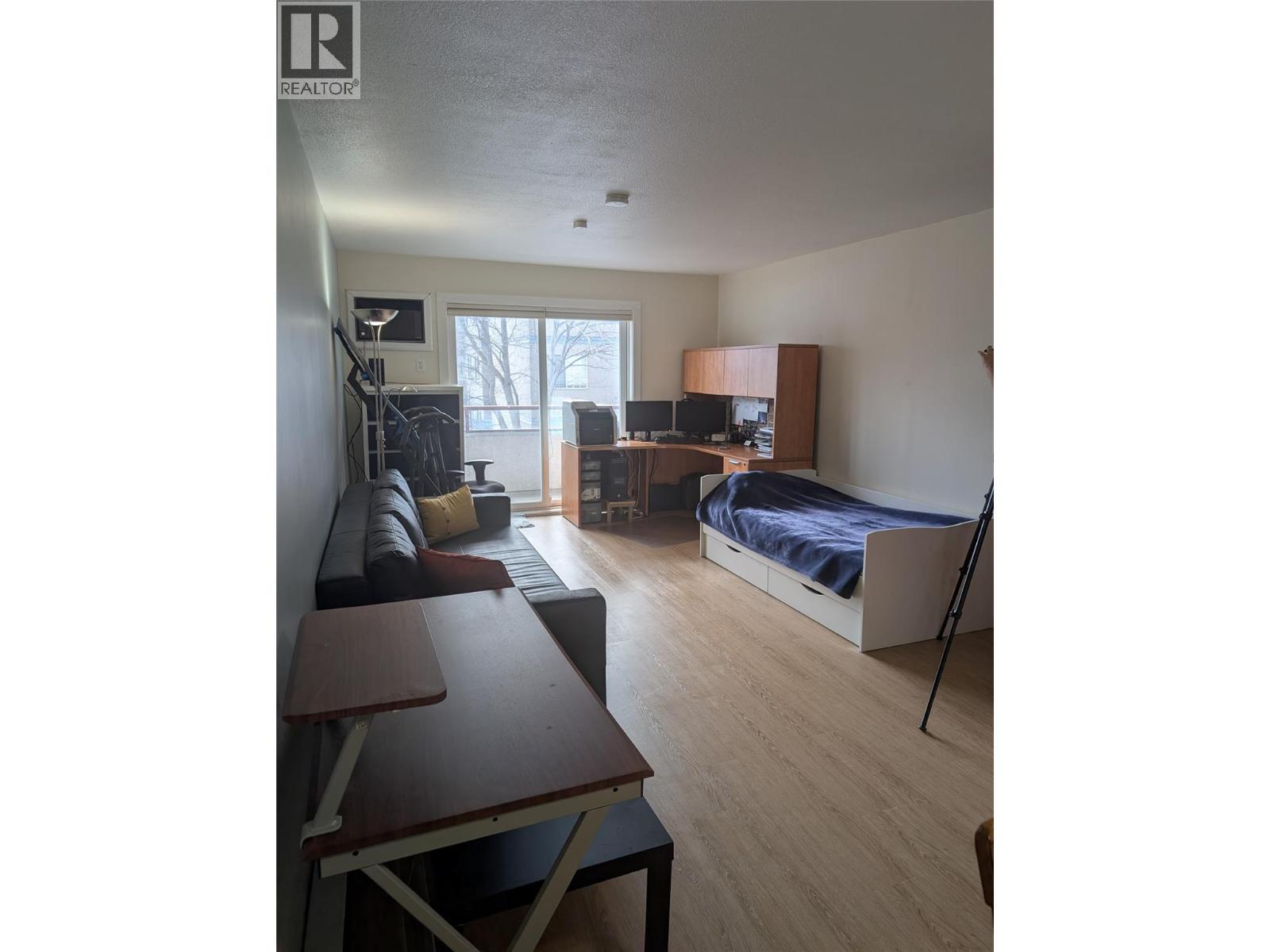 993 Klo Road Unit# 203. Kelowna, British Columbia