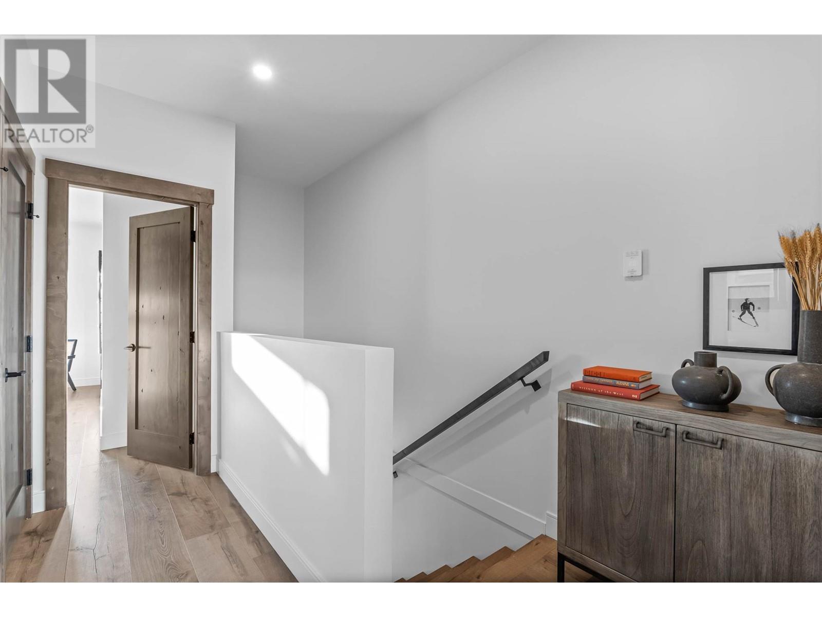 7000 Mcgillivray Lake Drive Unit# 10. Sun Peaks, British Columbia