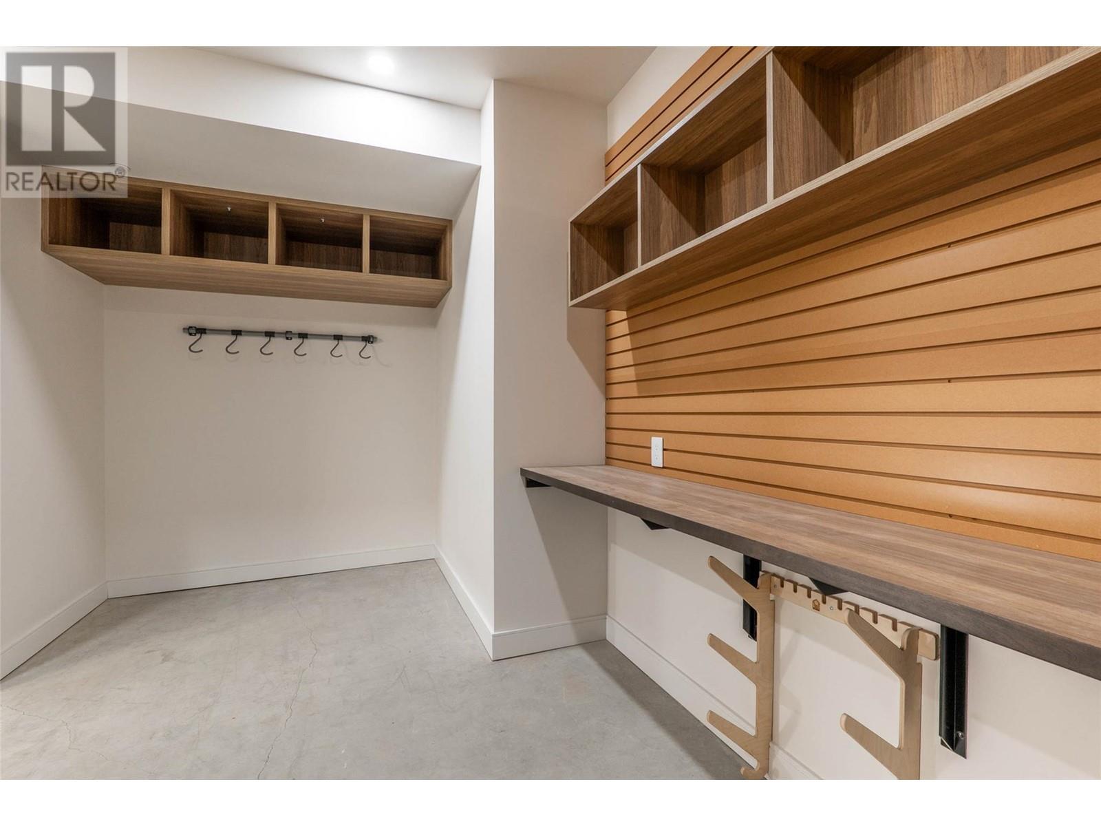 7000 Mcgillivray Lake Drive Unit# 10. Sun Peaks, British Columbia