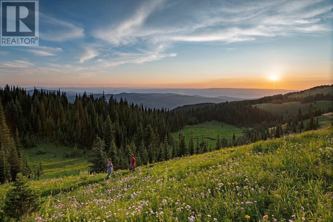 7000 Mcgillivray Lake Drive Unit# 10. Sun Peaks, British Columbia