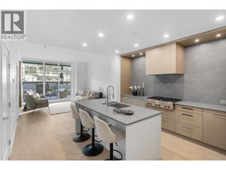 3409 Lakeshore Road Unit# 209. Kelowna, British Columbia