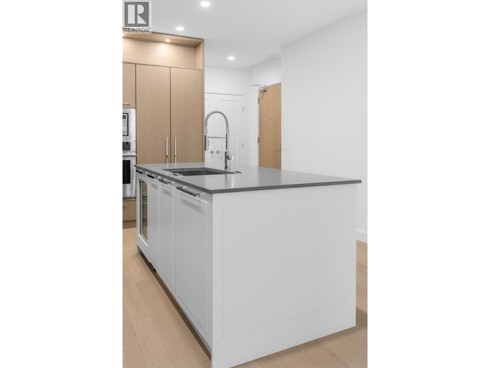 3409 Lakeshore Road Unit# 209. Kelowna, British Columbia