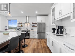 2763 Valleyview Drive. Blind Bay, British Columbia