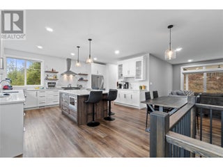 2763 Valleyview Drive. Blind Bay, British Columbia