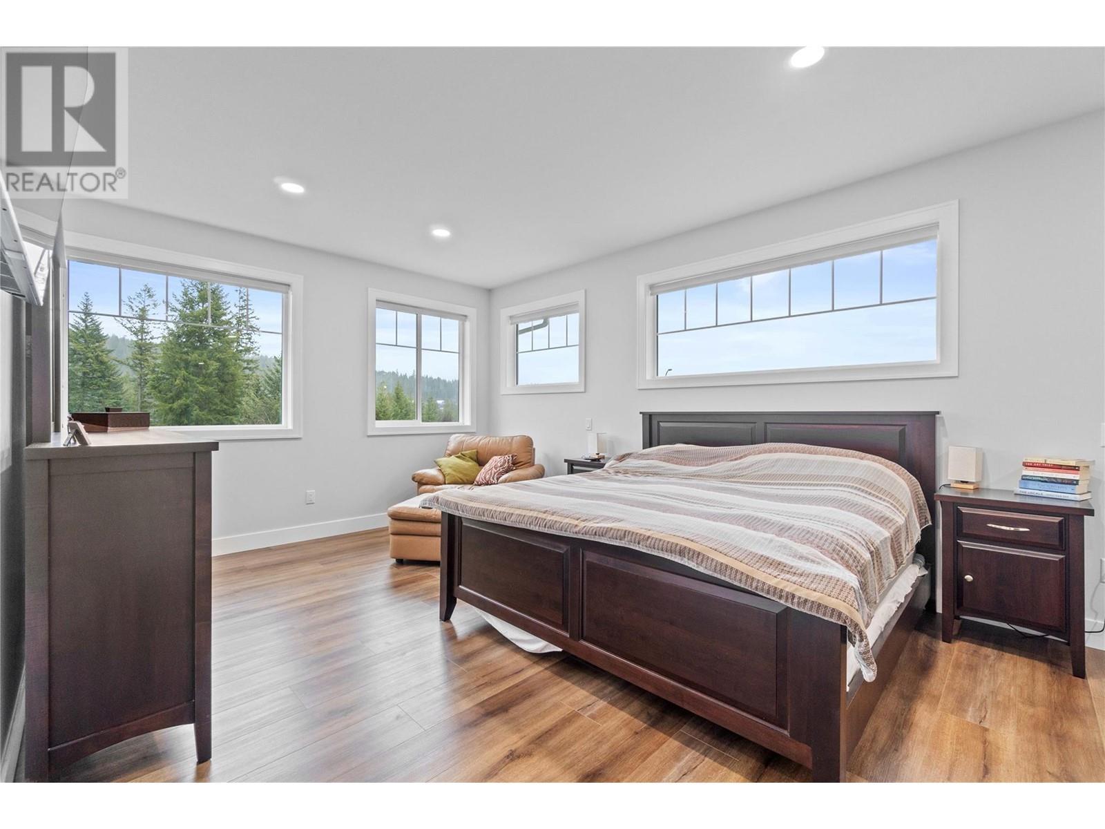 2763 Valleyview Drive. Blind Bay, British Columbia