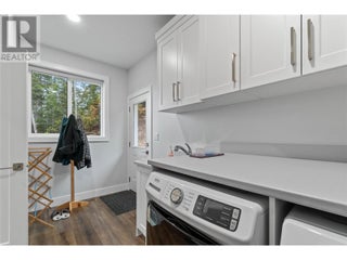 2763 Valleyview Drive. Blind Bay, British Columbia