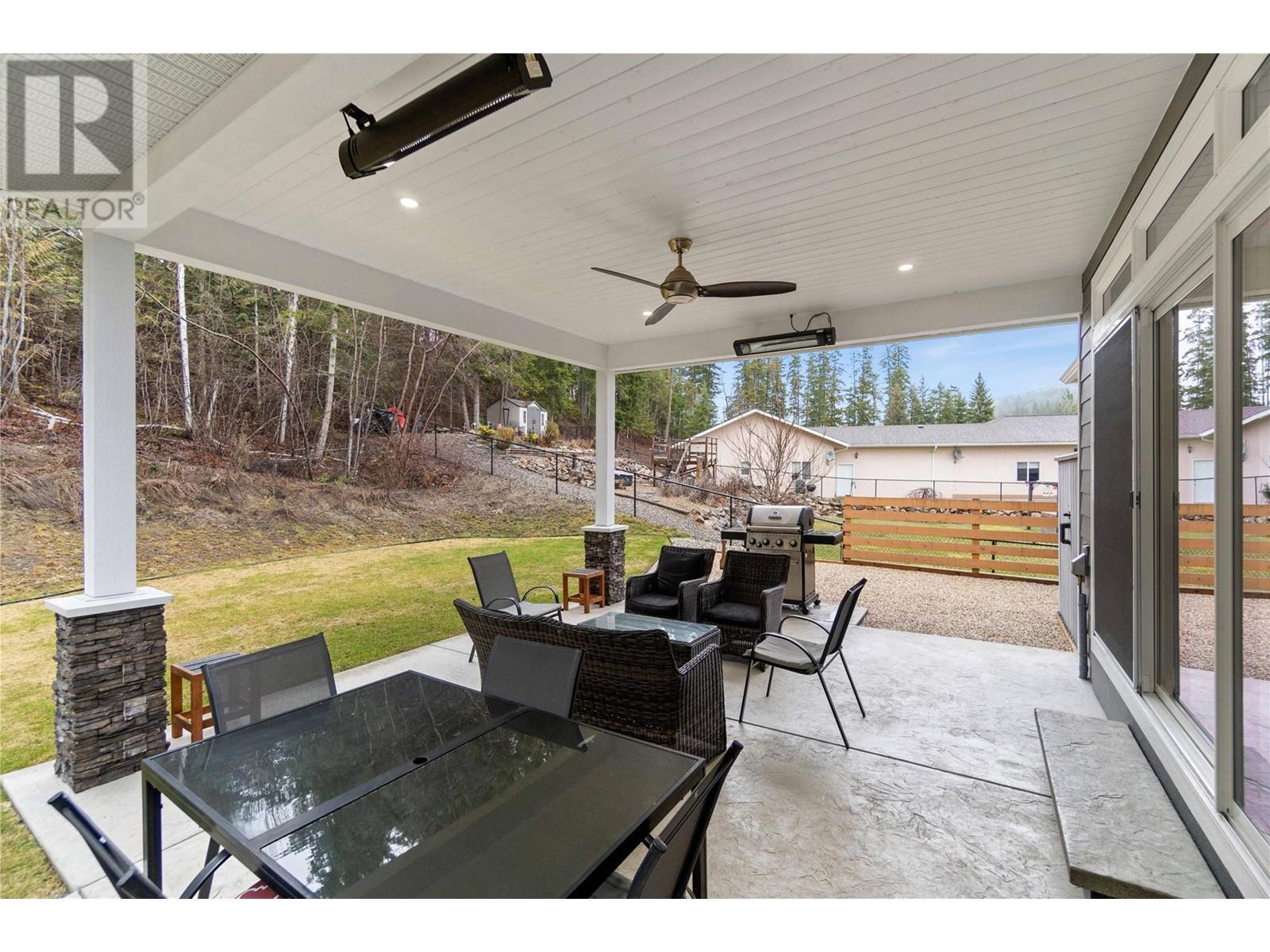 2763 Valleyview Drive. Blind Bay, British Columbia