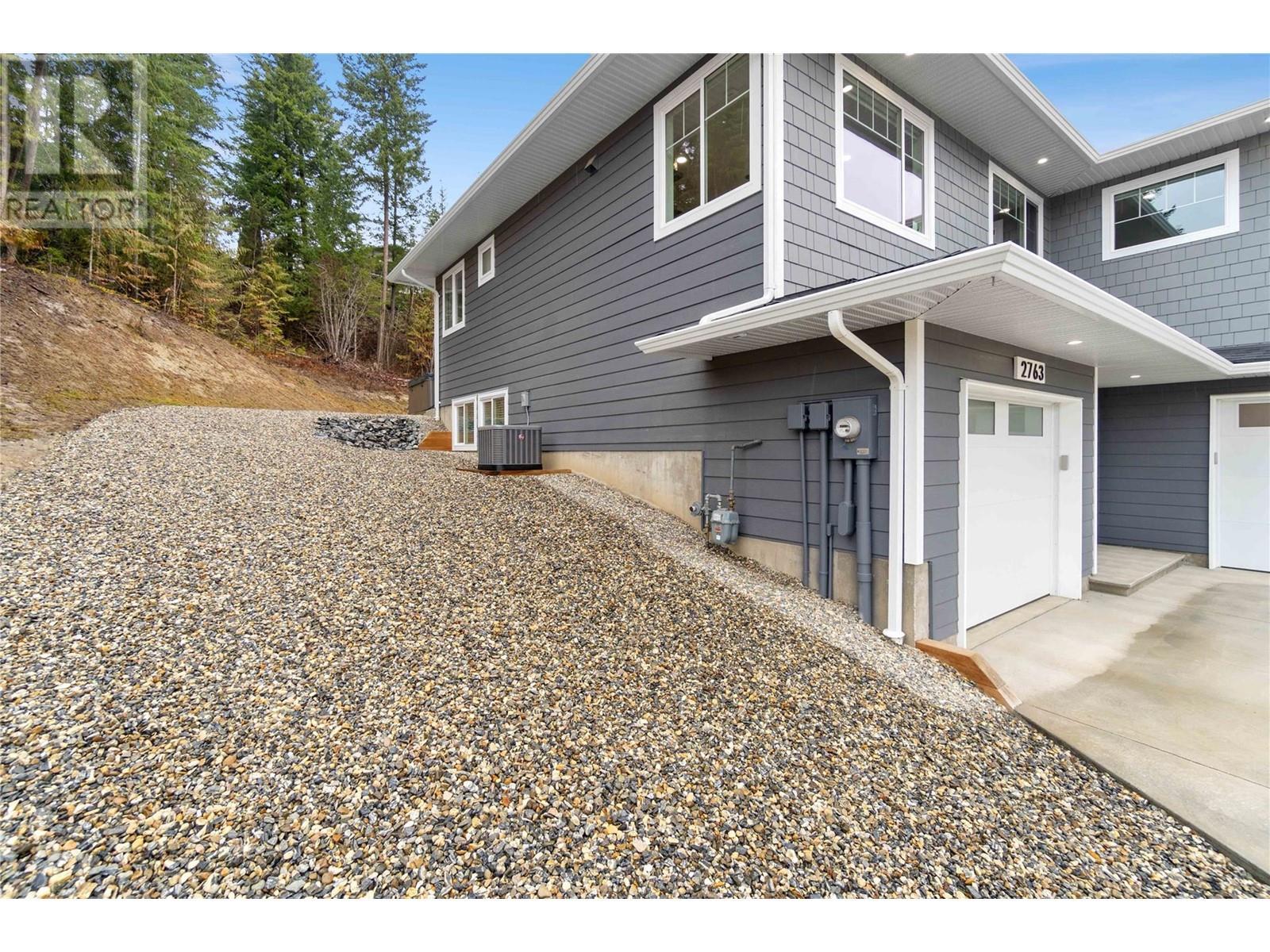 2763 Valleyview Drive. Blind Bay, British Columbia