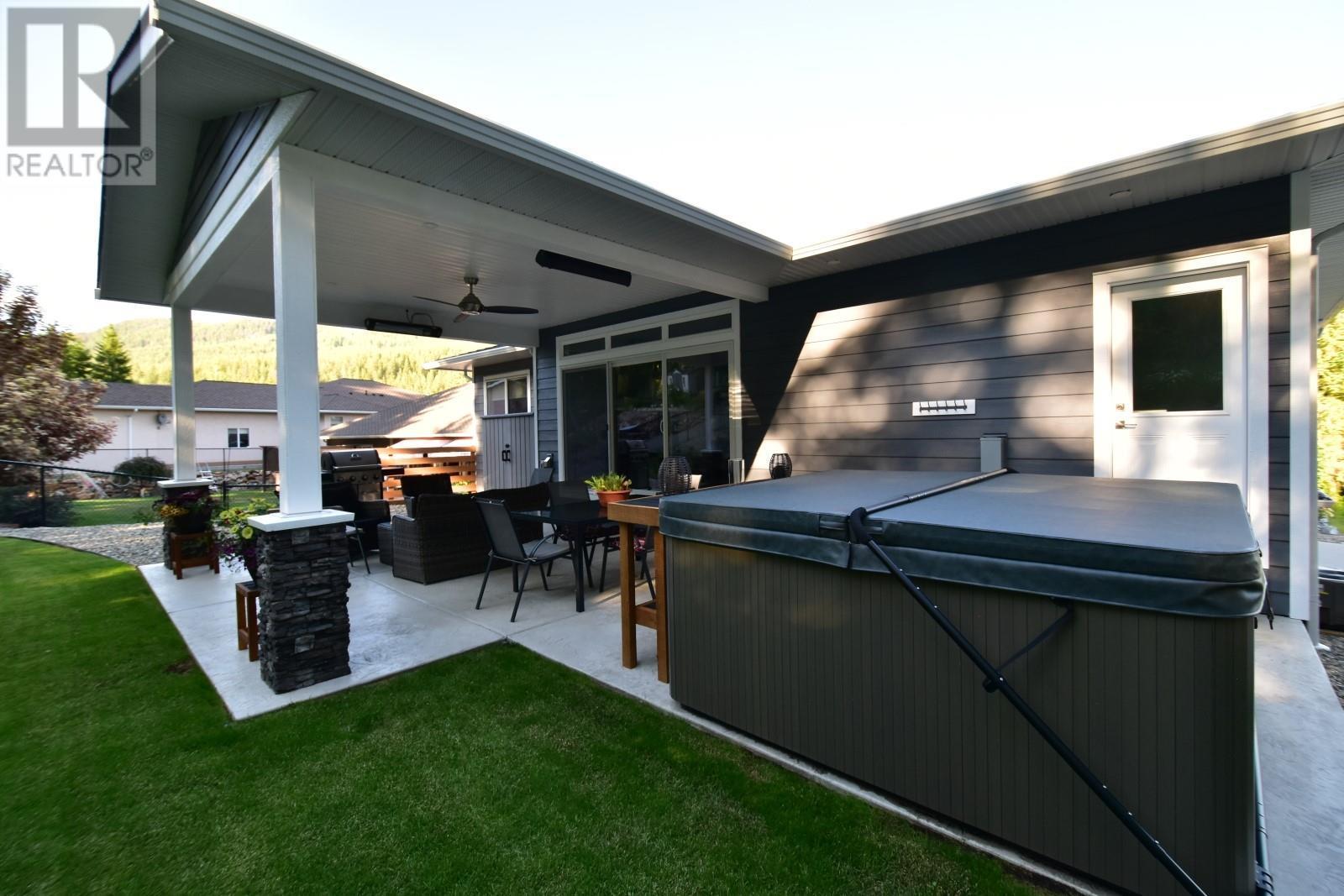 2763 Valleyview Drive. Blind Bay, British Columbia